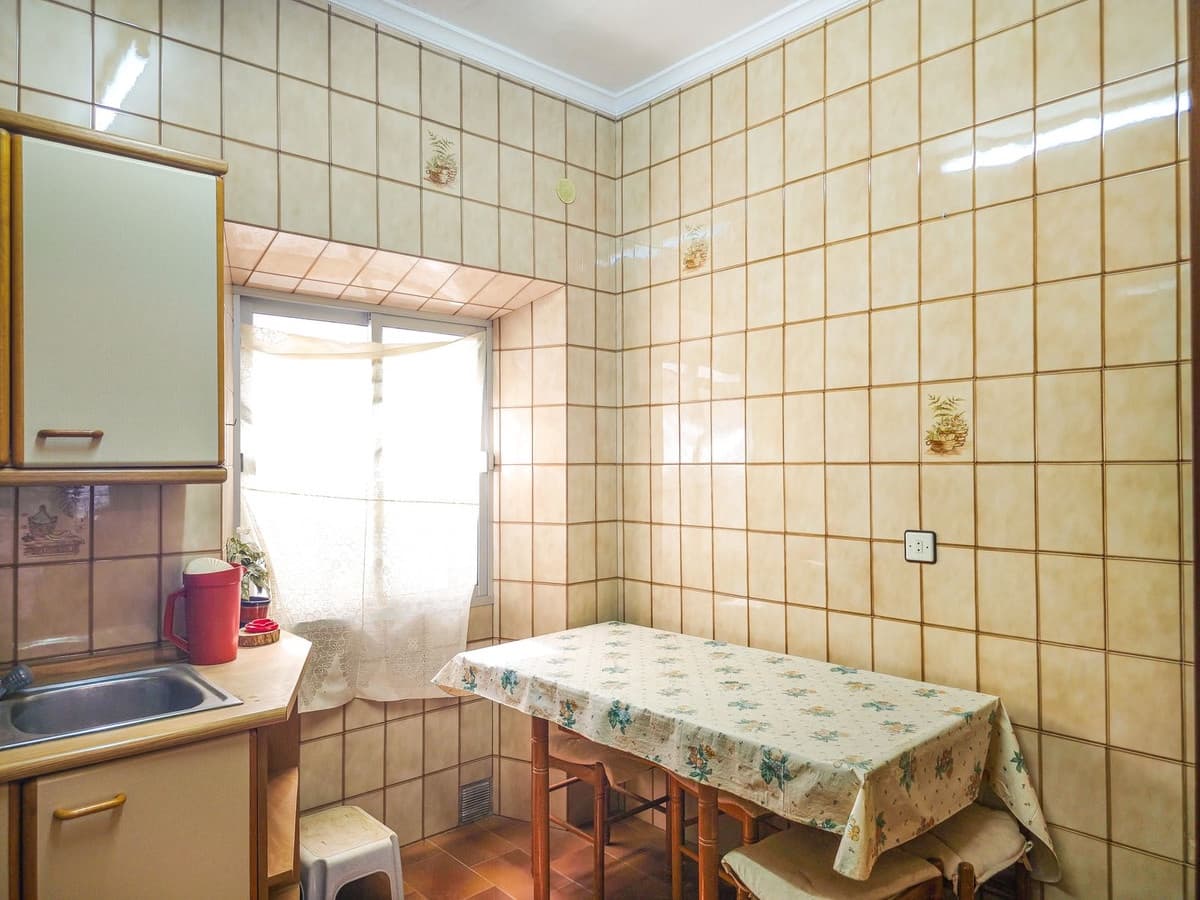 10 quarto Casa em Banda para venda em Competa - 210 000 € (Ref: 10036215)