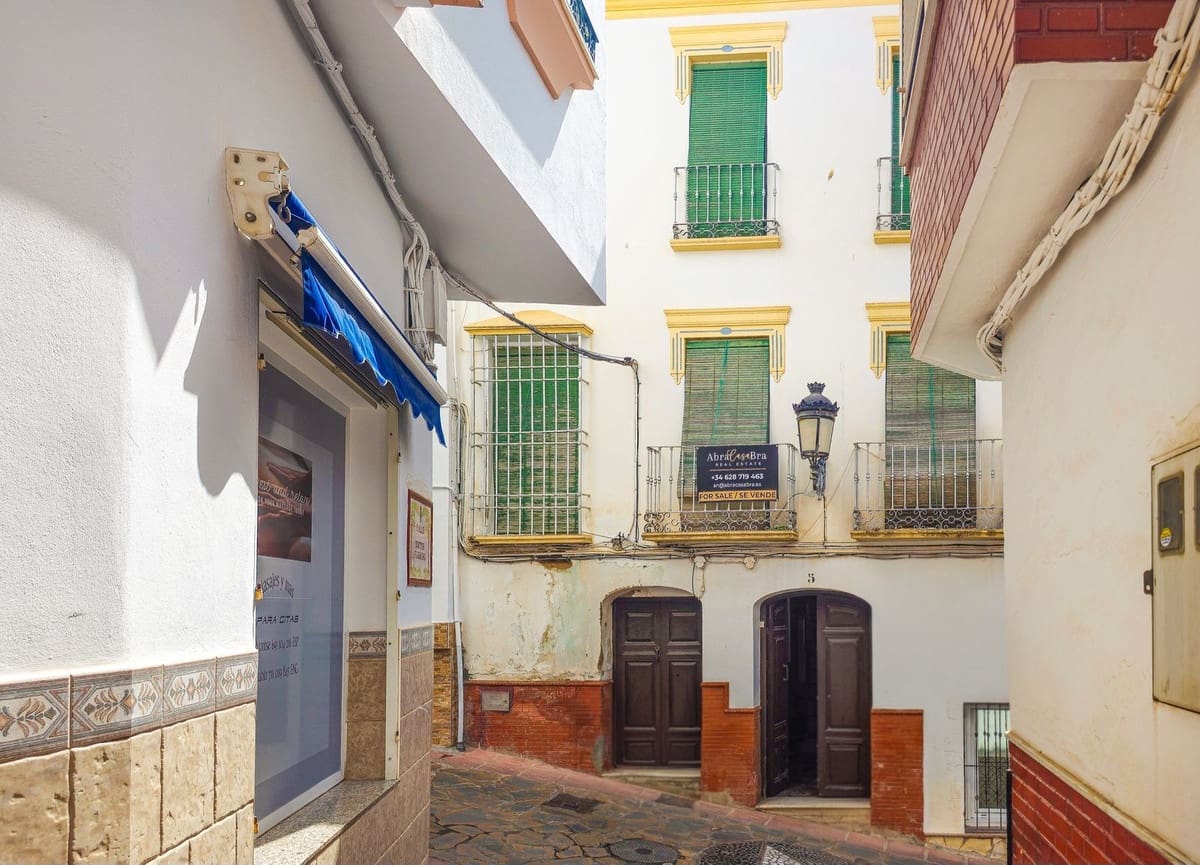 10 quarto Casa em Banda para venda em Competa - 210 000 € (Ref: 10036215)