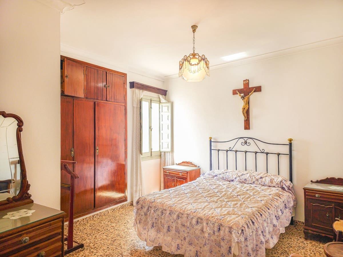 10 quarto Casa em Banda para venda em Competa - 210 000 € (Ref: 10036215)