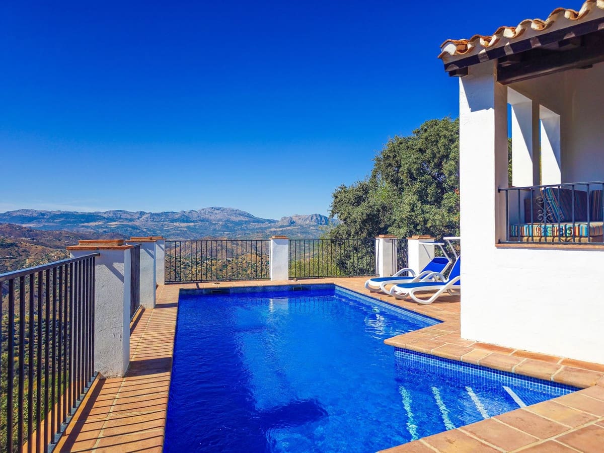 4 soveværelse Villa til salg i Comares med swimmingpool garage - € 425.000 (Ref: 10039036)