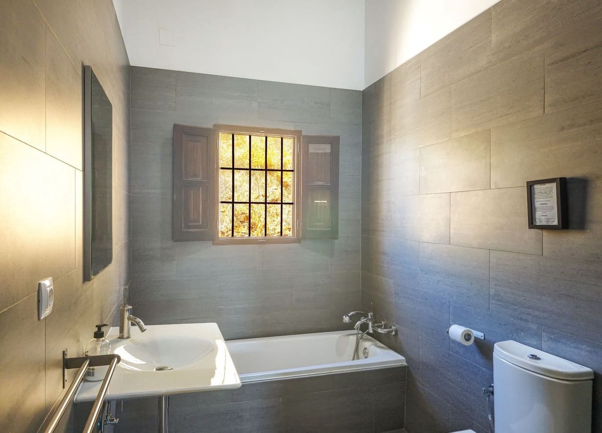 4 soveværelse Villa til salg i Comares med swimmingpool garage - € 425.000 (Ref: 10039036)