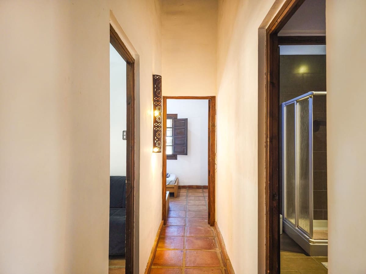4 soveværelse Villa til salg i Comares med swimmingpool garage - € 425.000 (Ref: 10039036)