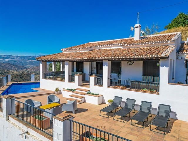 4 soveværelse Villa til salg i Comares med swimmingpool garage - € 425.000 (Ref: 10039036)