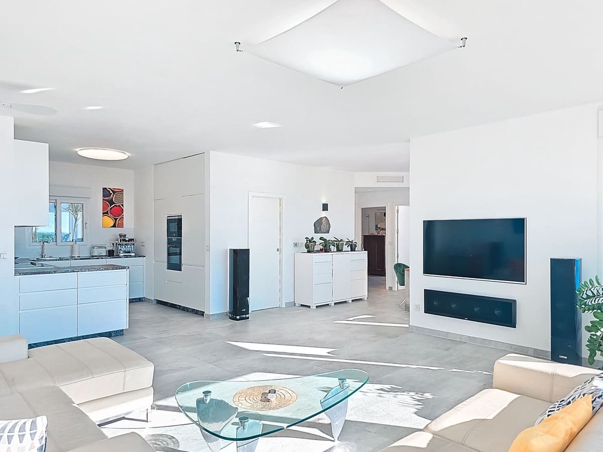 4 sypialnia Willa na sprzedaż w Salobrena z basenem garażem - 840 000 € (Ref: 10043606)