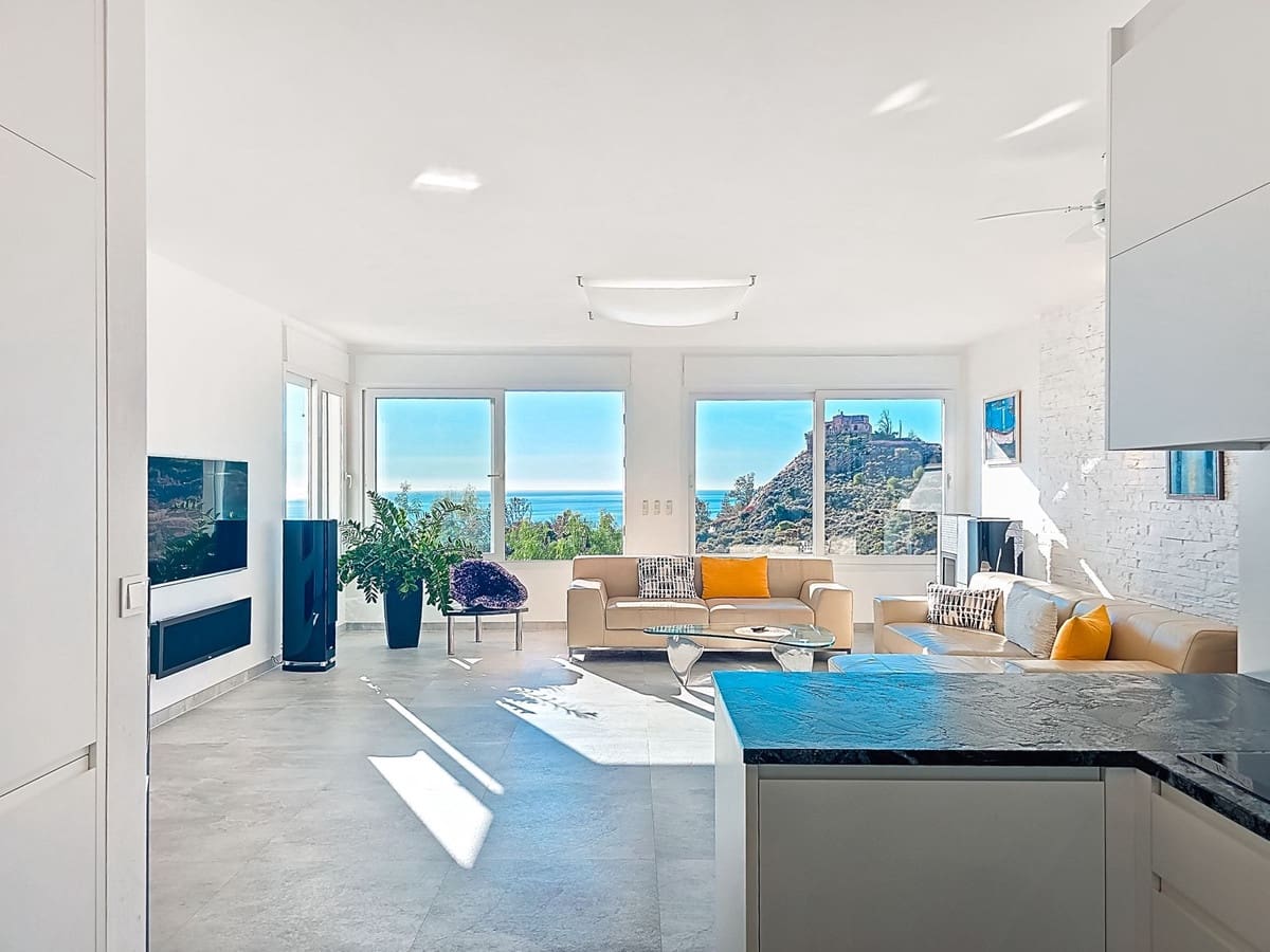 4 sypialnia Willa na sprzedaż w Salobrena z basenem garażem - 840 000 € (Ref: 10043606)