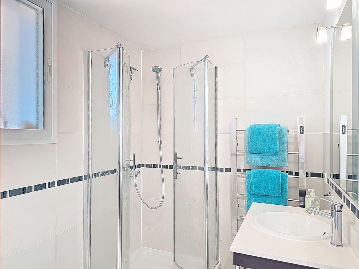 4 sypialnia Willa na sprzedaż w Salobrena z basenem garażem - 840 000 € (Ref: 10043606)