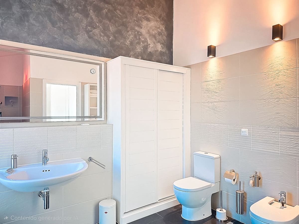 4 sypialnia Willa na sprzedaż w Salobrena z basenem garażem - 840 000 € (Ref: 10043606)