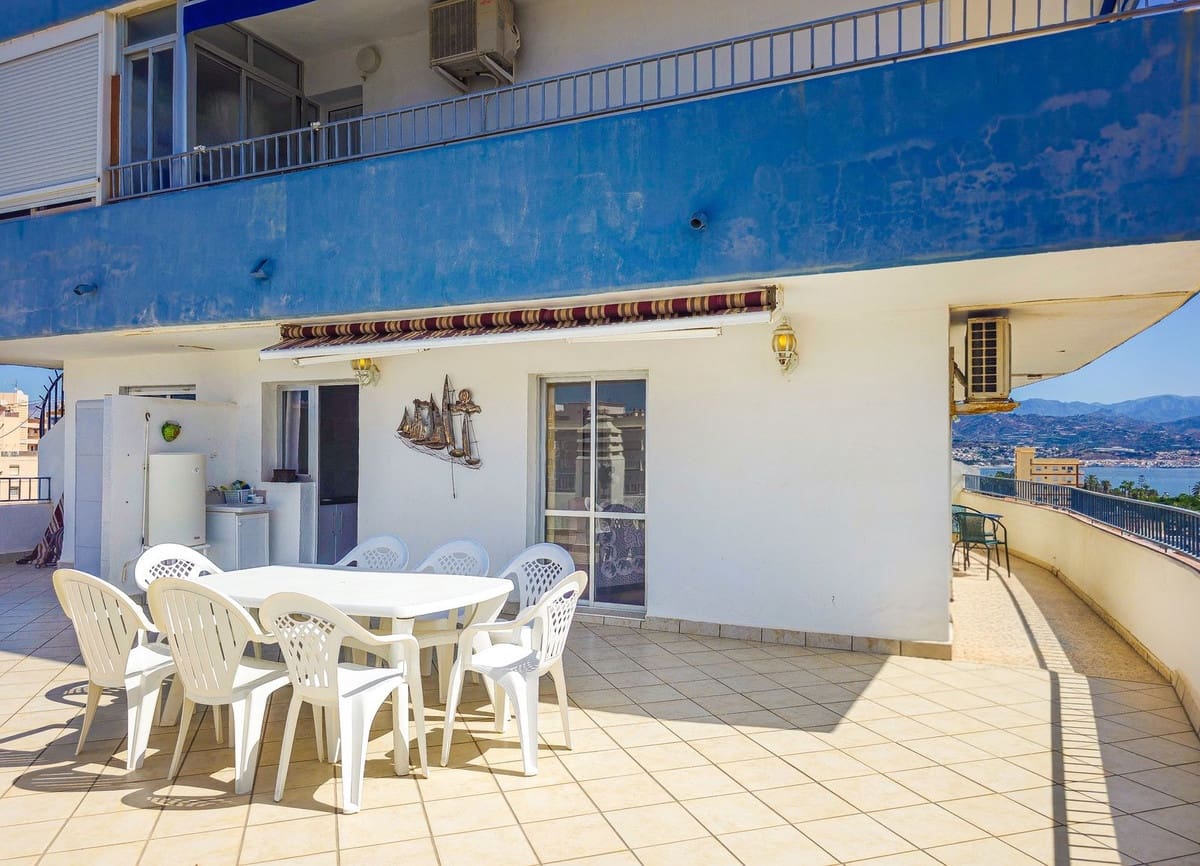 3 bedroom Penthouse for sale in Torre del Mar with pool - € 395,000 (Ref: 10060610)