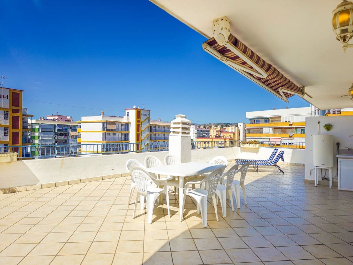3 bedroom Penthouse for sale in Torre del Mar with pool - € 395,000 (Ref: 10060610)