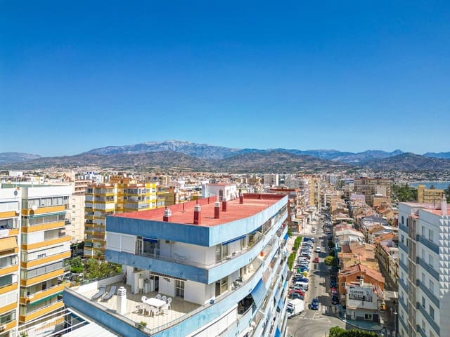 3 bedroom Penthouse for sale in Torre del Mar, Vélez-Málaga with pool - € 395,000 (Ref: 10060610)