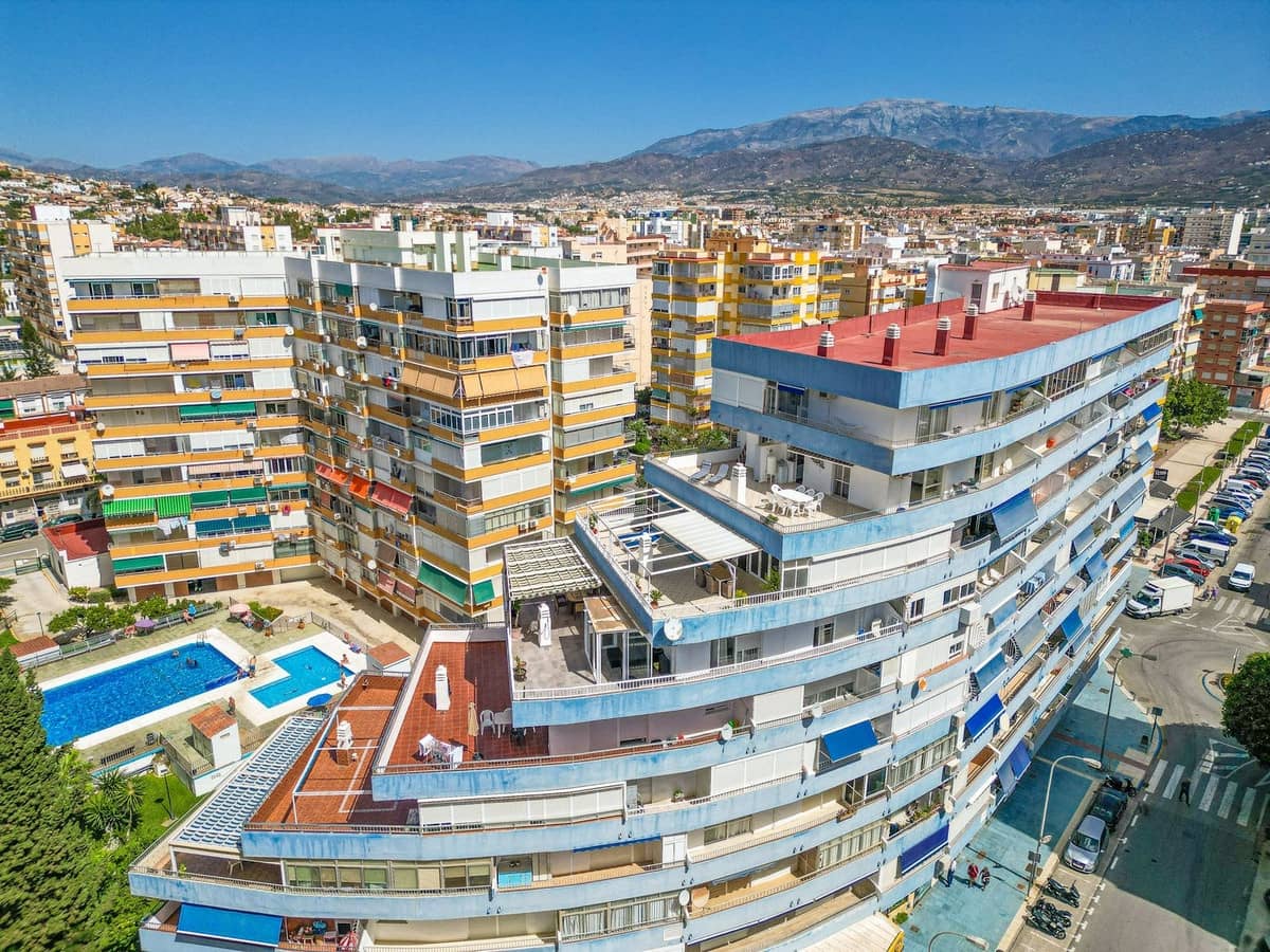 3 bedroom Penthouse for sale in Torre del Mar with pool - € 395,000 (Ref: 10060610)