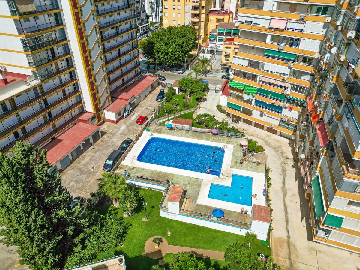 3 bedroom Penthouse for sale in Torre del Mar with pool - € 395,000 (Ref: 10060610)