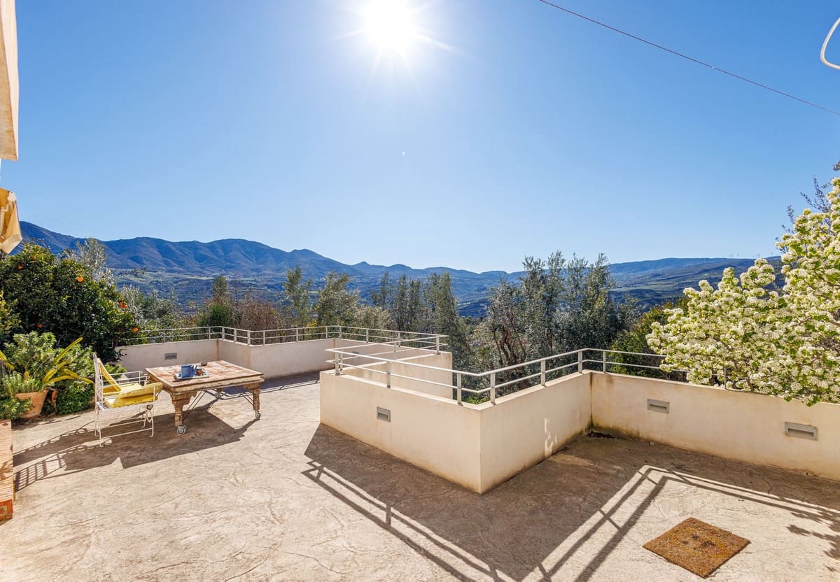9 chambre Villa/Maison à vendre à Melegis avec piscine garage - 999 900 € (Ref: 10061098)