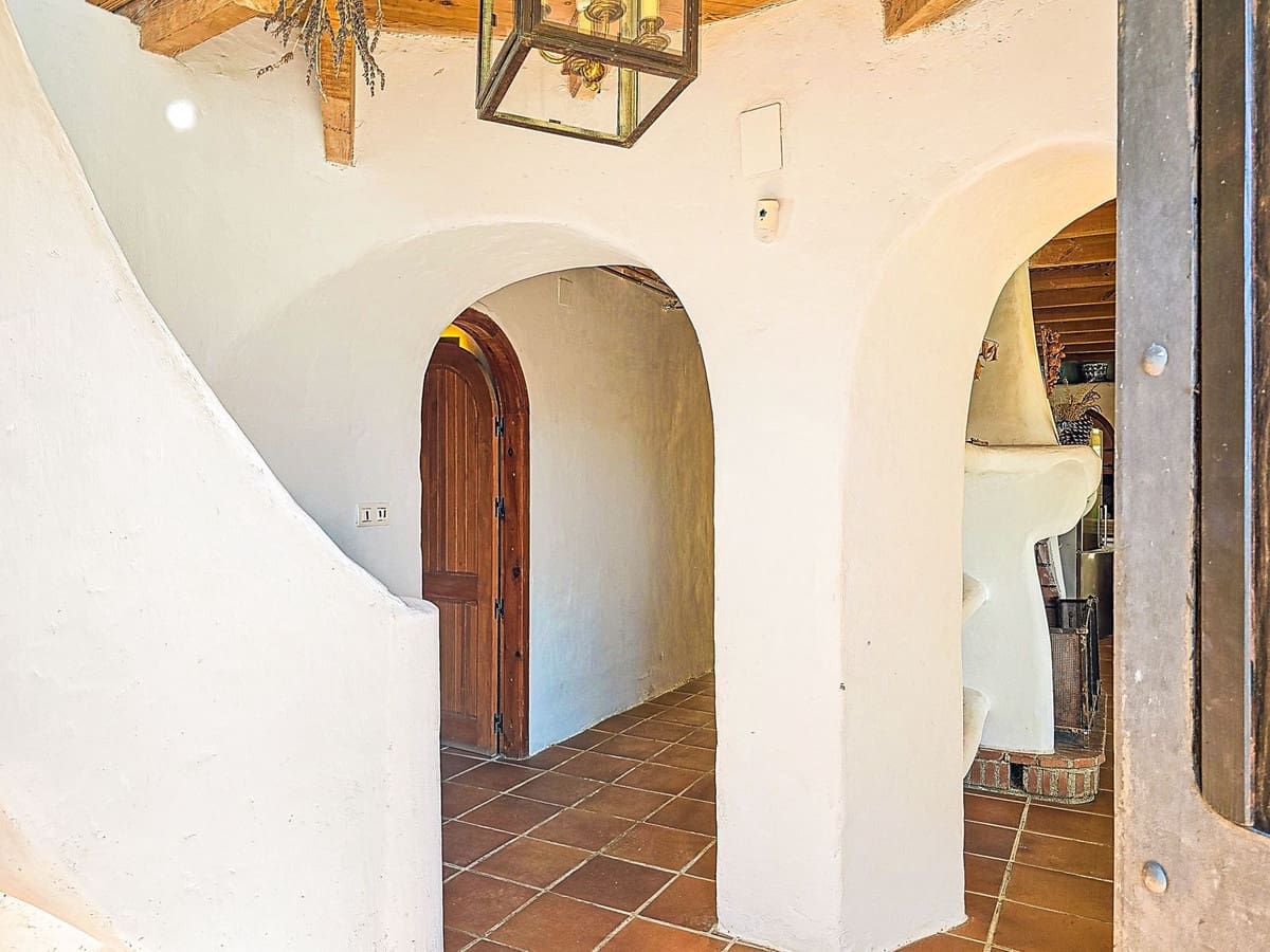 9 chambre Villa/Maison à vendre à Melegis avec piscine garage - 999 900 € (Ref: 10061098)