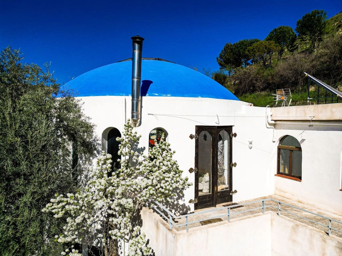 9 chambre Villa/Maison à vendre à Melegis avec piscine garage - 999 900 € (Ref: 10061098)