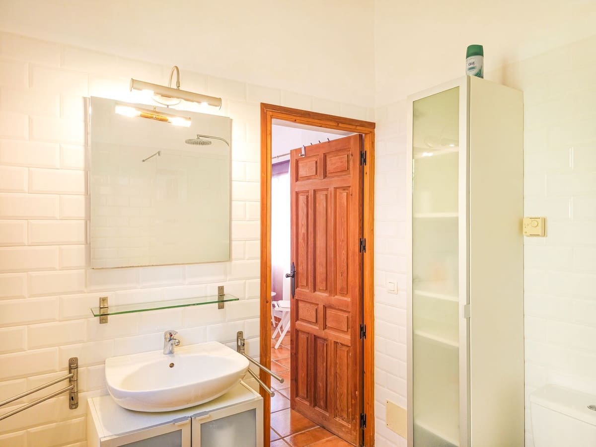 Chalet de 2 habitaciones en Arenas en venta con piscina garaje - 449.000 € (Ref: 10062350)
