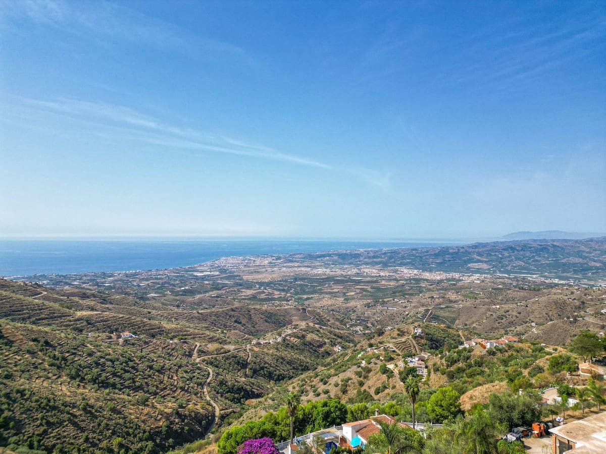 Chalet de 2 habitaciones en Arenas en venta con piscina garaje - 449.000 € (Ref: 10062350)