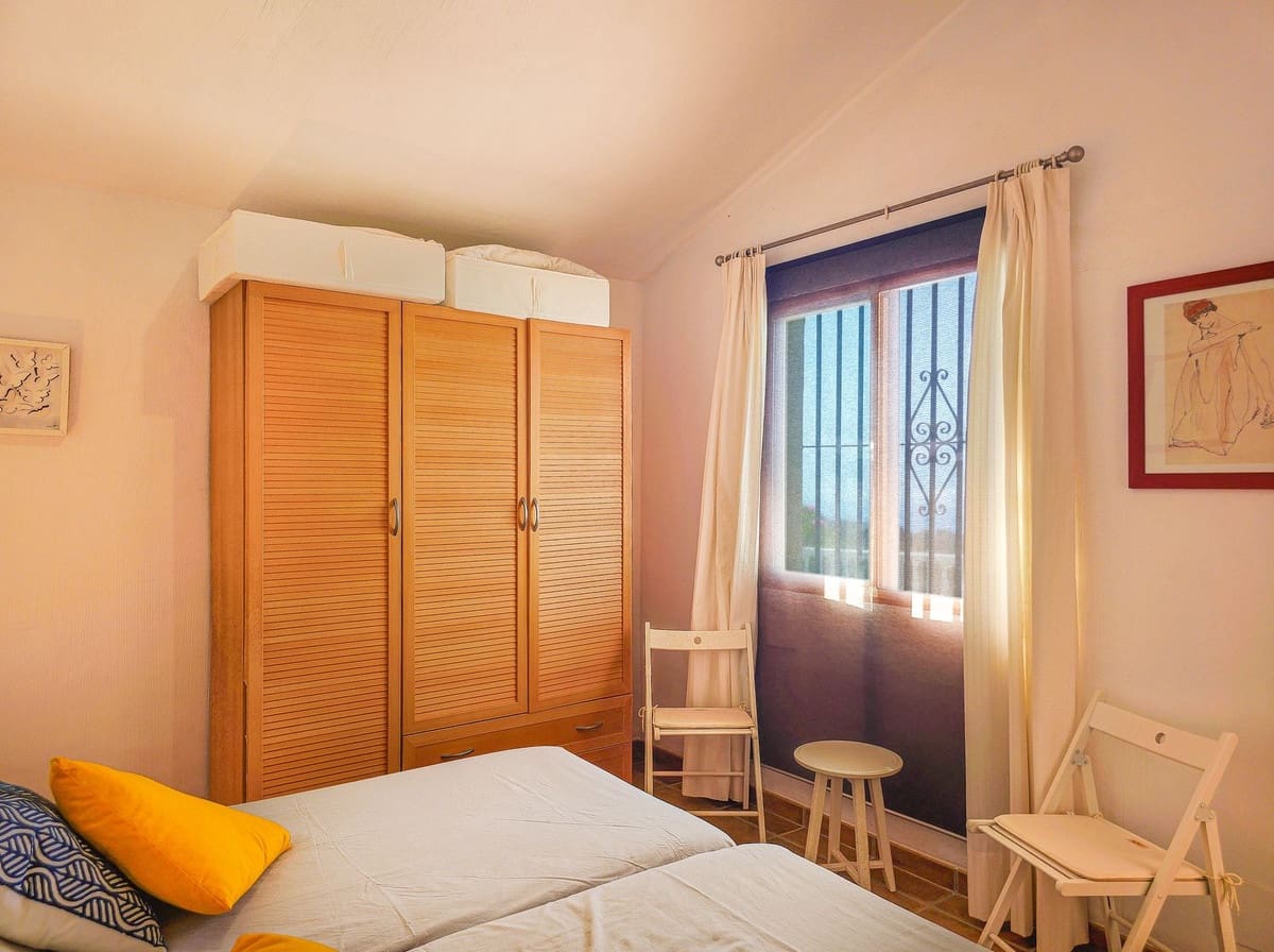Chalet de 2 habitaciones en Arenas en venta con piscina garaje - 449.000 € (Ref: 10062350)