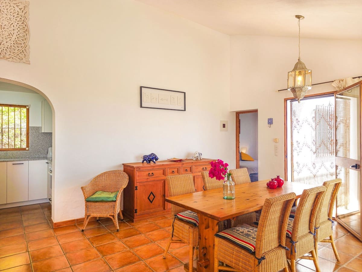 Chalet de 2 habitaciones en Arenas en venta con piscina garaje - 449.000 € (Ref: 10062350)