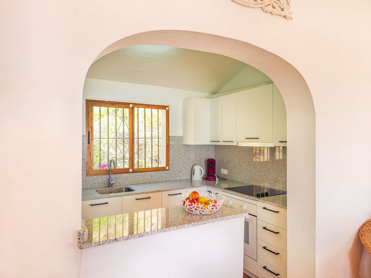 Chalet de 2 habitaciones en Arenas en venta con piscina garaje - 449.000 € (Ref: 10062350)