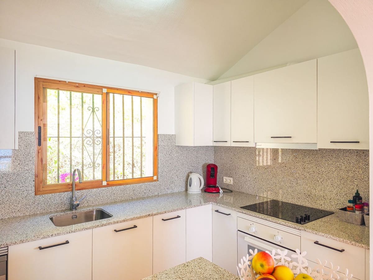 Chalet de 2 habitaciones en Arenas en venta con piscina garaje - 449.000 € (Ref: 10062350)
