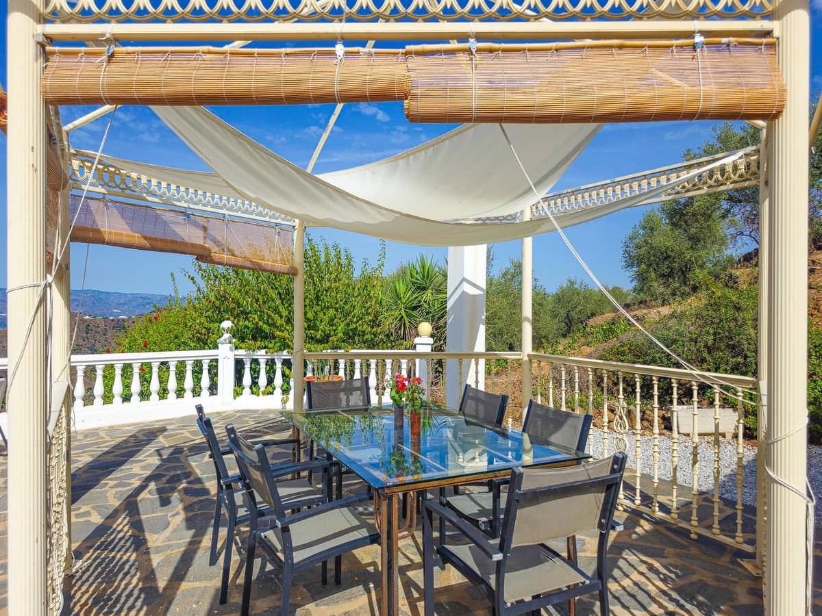 Chalet de 2 habitaciones en Arenas en venta con piscina garaje - 449.000 € (Ref: 10062350)