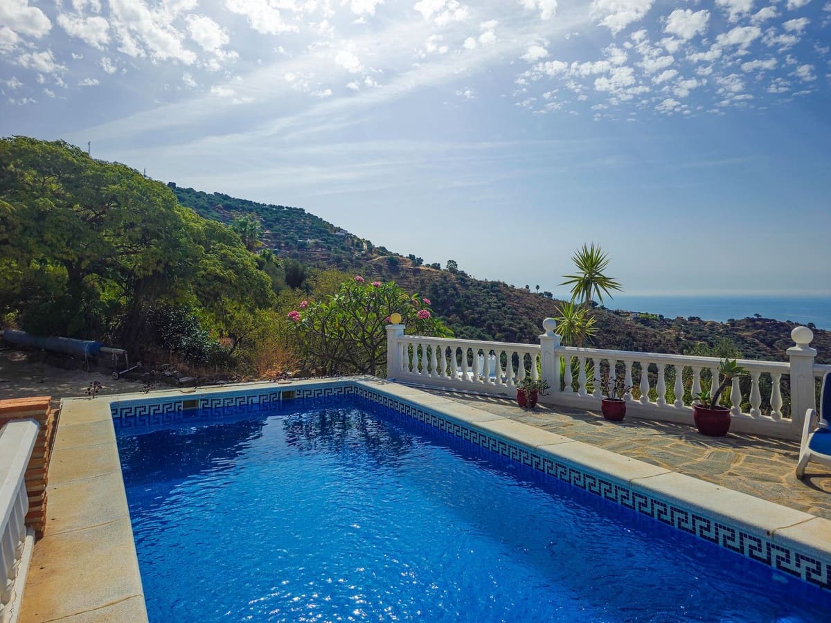 Chalet de 2 habitaciones en Arenas en venta con piscina garaje - 449.000 € (Ref: 10062350)