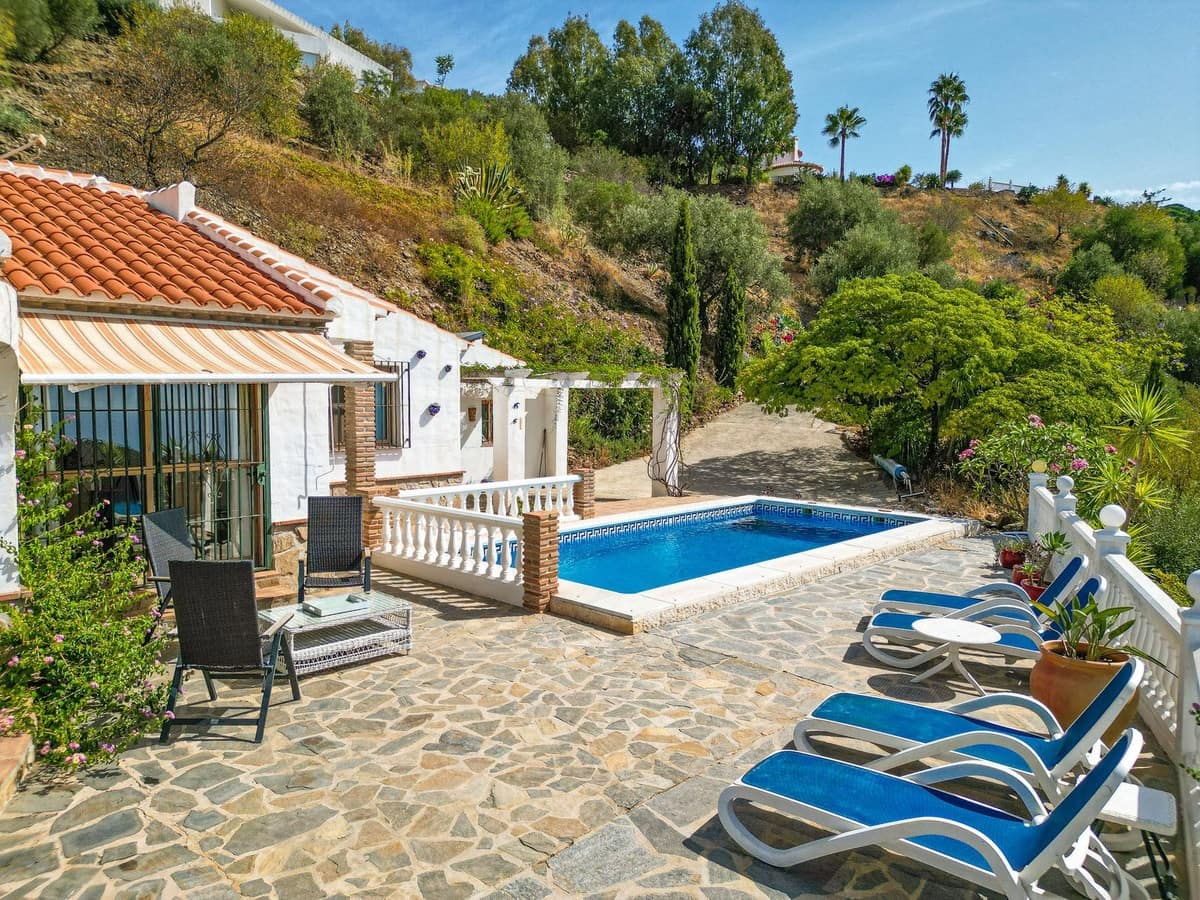 Chalet de 2 habitaciones en Arenas en venta con piscina garaje - 449.000 € (Ref: 10062350)