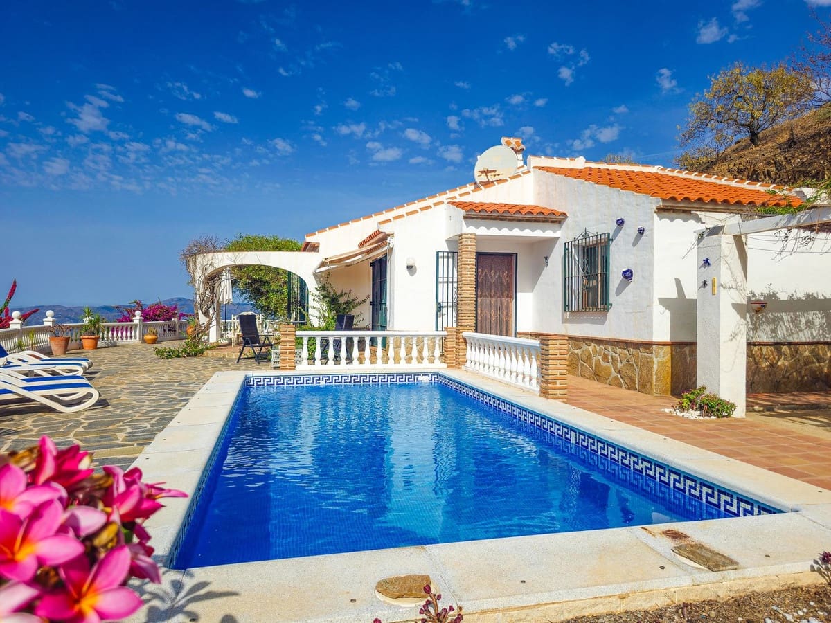 Chalet de 2 habitaciones en Arenas en venta con piscina garaje - 449.000 € (Ref: 10062350)