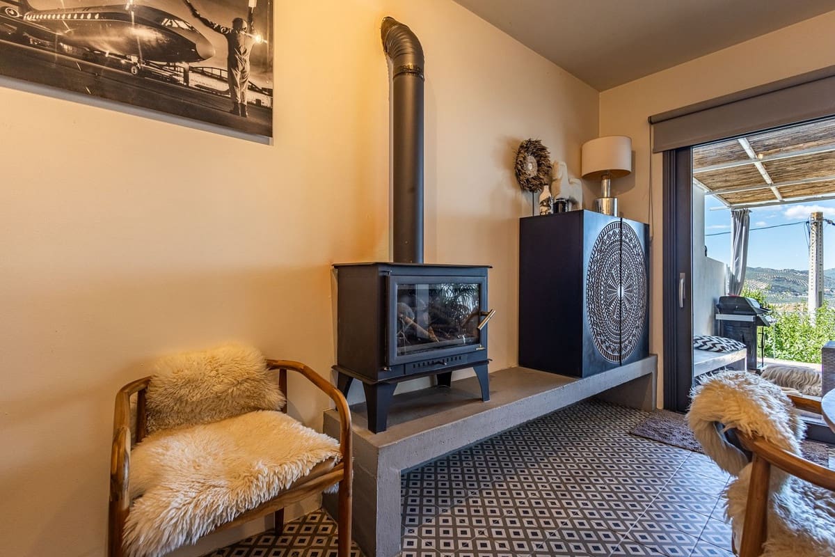 4 chambre Villa/Maison Semi-Mitoyenne à vendre à Iznajar avec piscine garage - 375 000 € (Ref: 10073011)