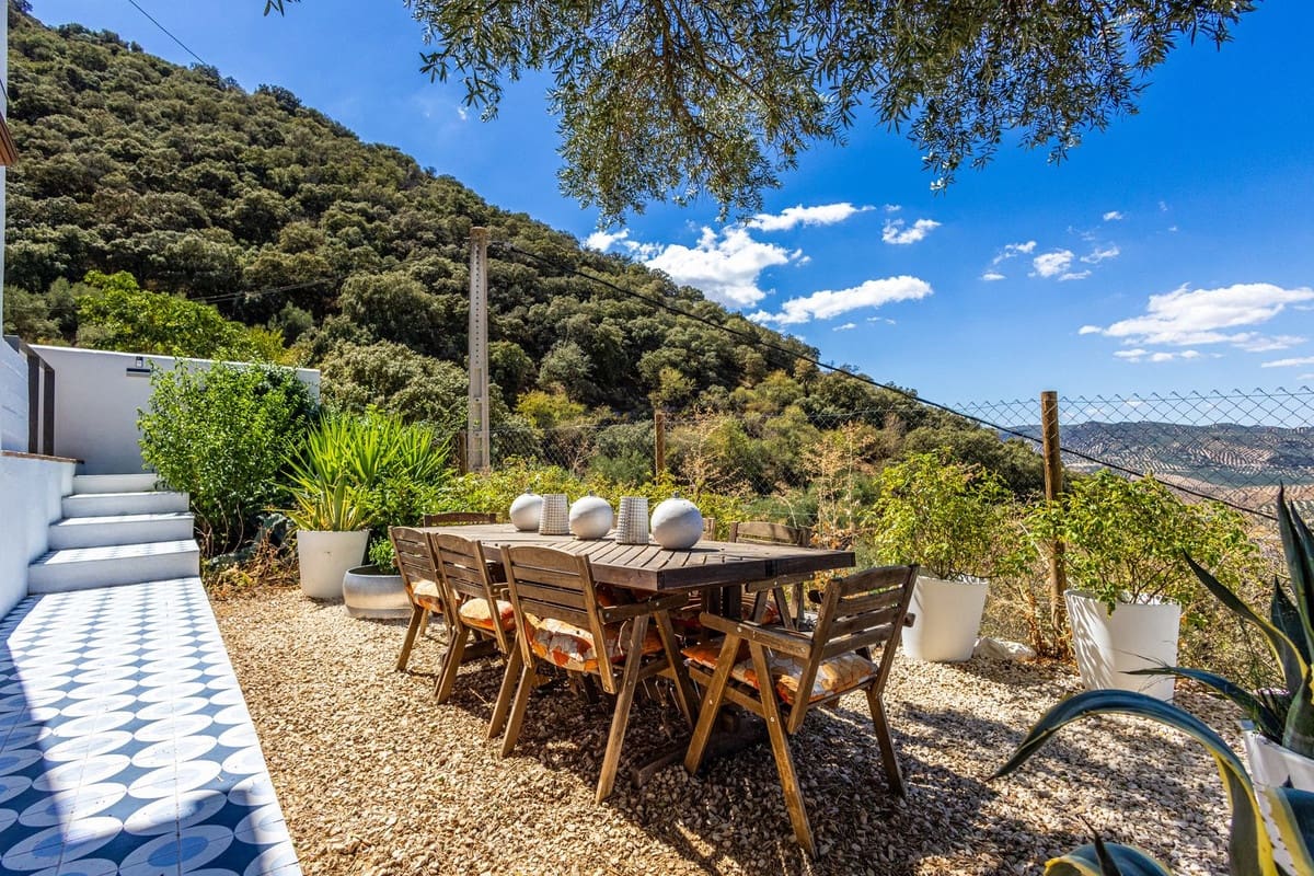 4 chambre Villa/Maison Semi-Mitoyenne à vendre à Iznajar avec piscine garage - 375 000 € (Ref: 10073011)