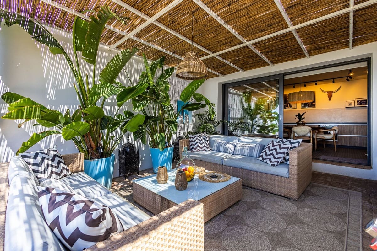 4 chambre Villa/Maison Semi-Mitoyenne à vendre à Iznajar avec piscine garage - 375 000 € (Ref: 10073011)