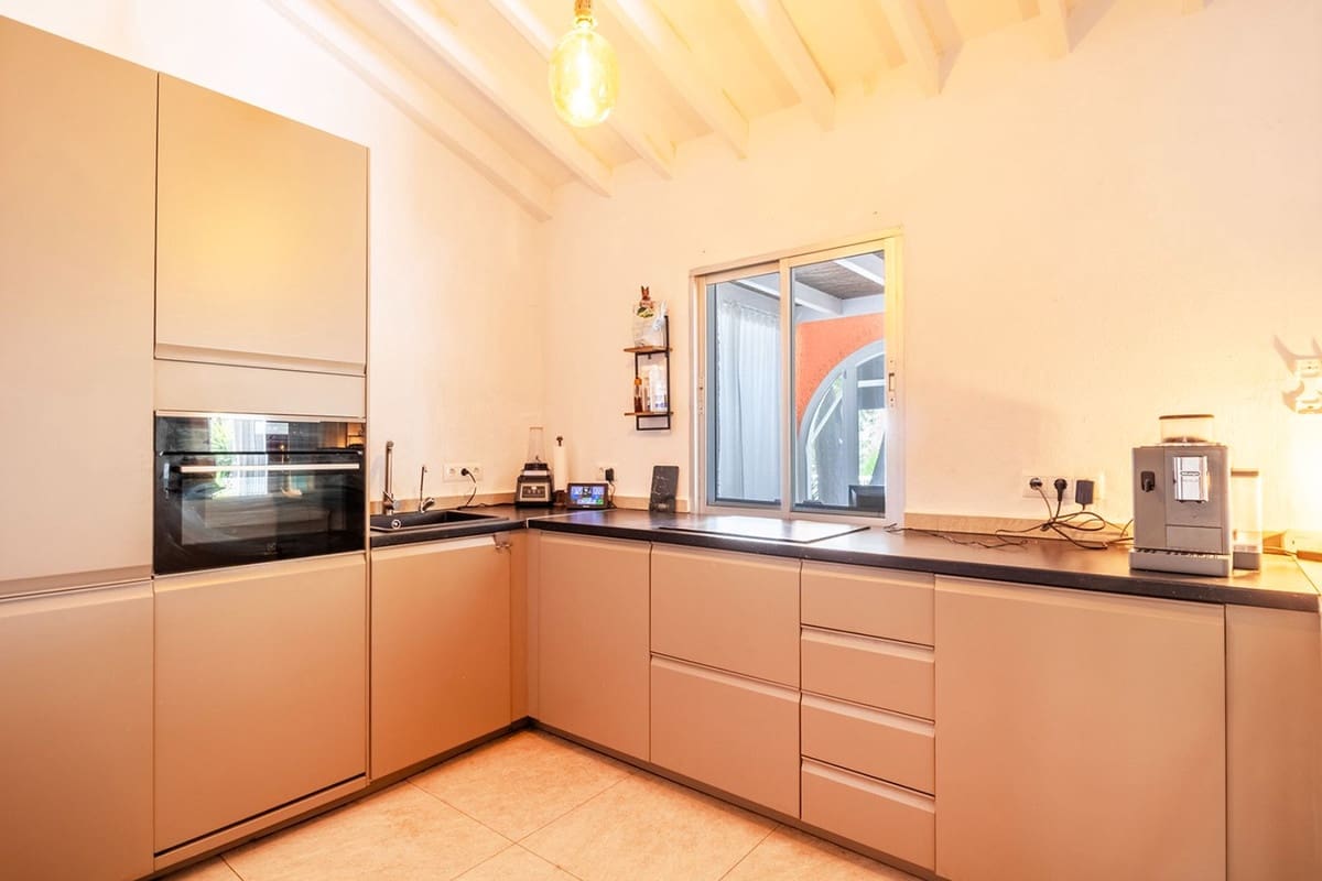 2 soveværelse Villa til salg i Competa med swimmingpool garage - € 480.000 (Ref: 10080266)