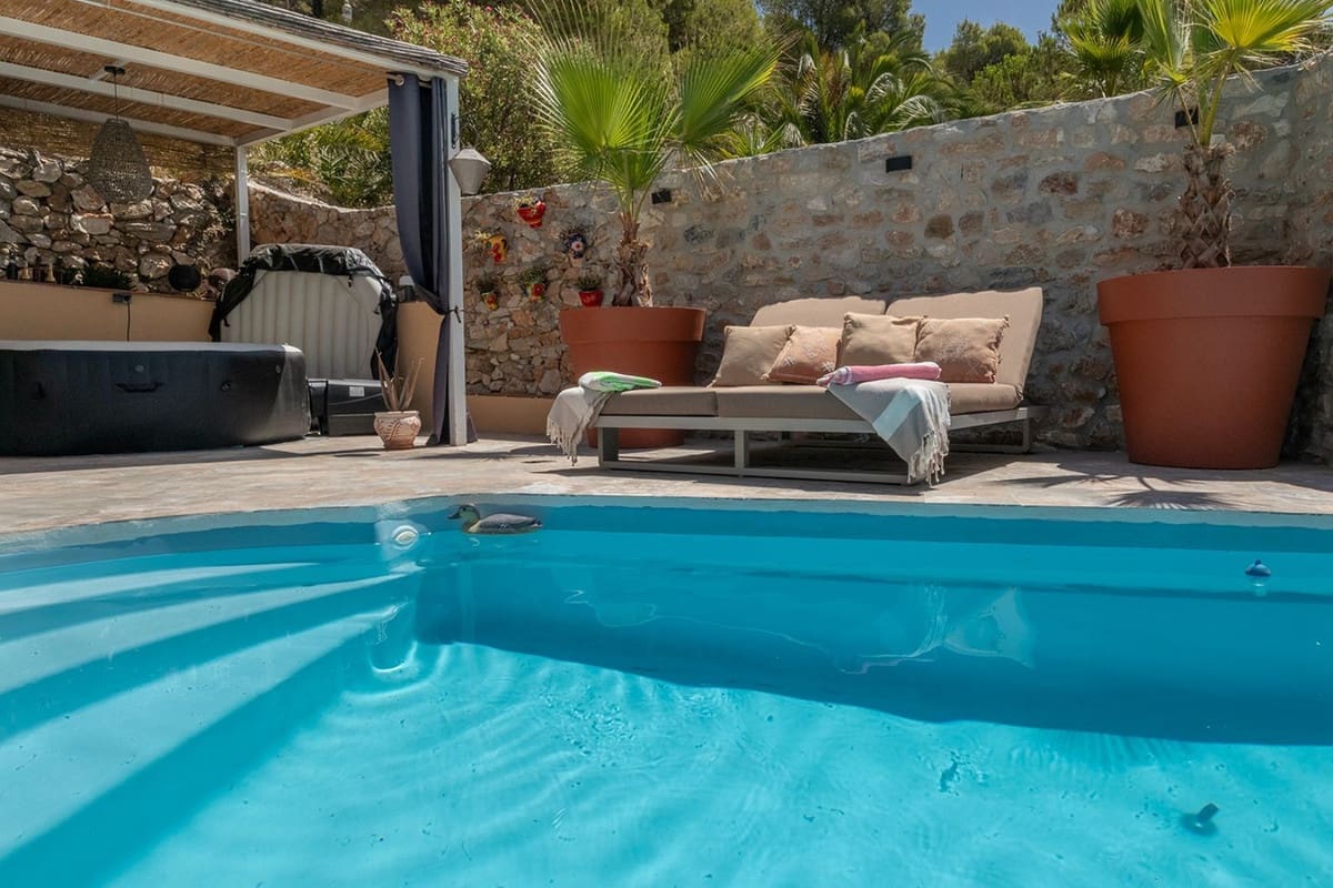 2 soveværelse Villa til salg i Competa med swimmingpool garage - € 480.000 (Ref: 10080266)