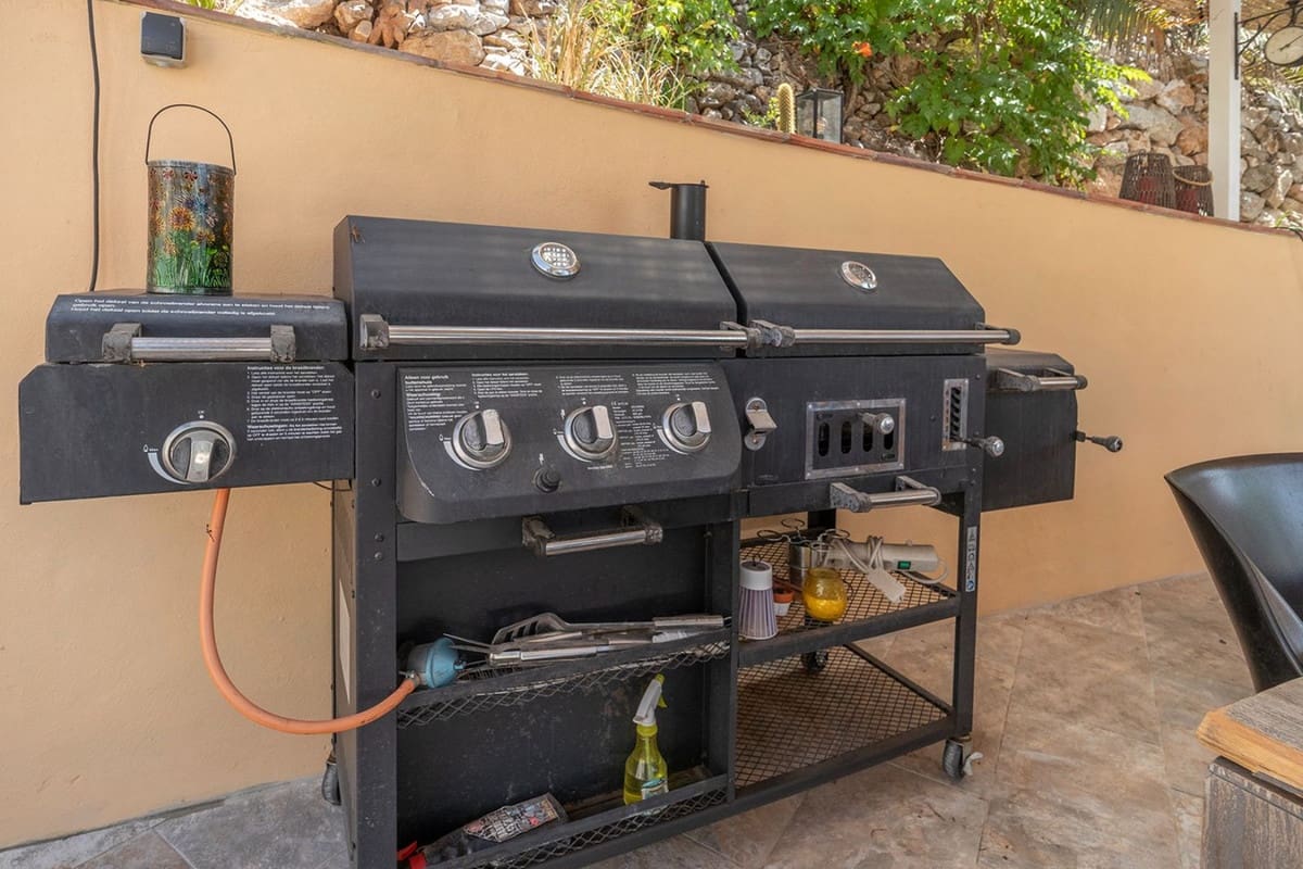 2 soveværelse Villa til salg i Competa med swimmingpool garage - € 480.000 (Ref: 10080266)