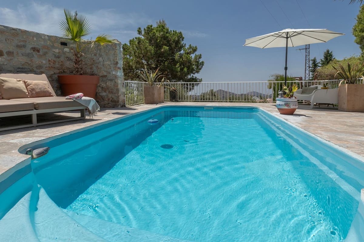 2 soveværelse Villa til salg i Competa med swimmingpool garage - € 480.000 (Ref: 10080266)