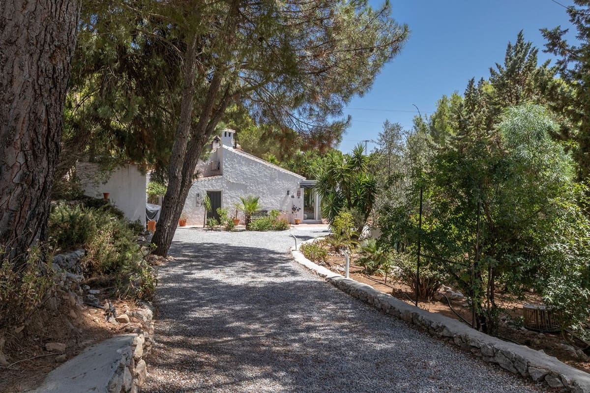 2 soveværelse Villa til salg i Competa med swimmingpool garage - € 480.000 (Ref: 10080266)