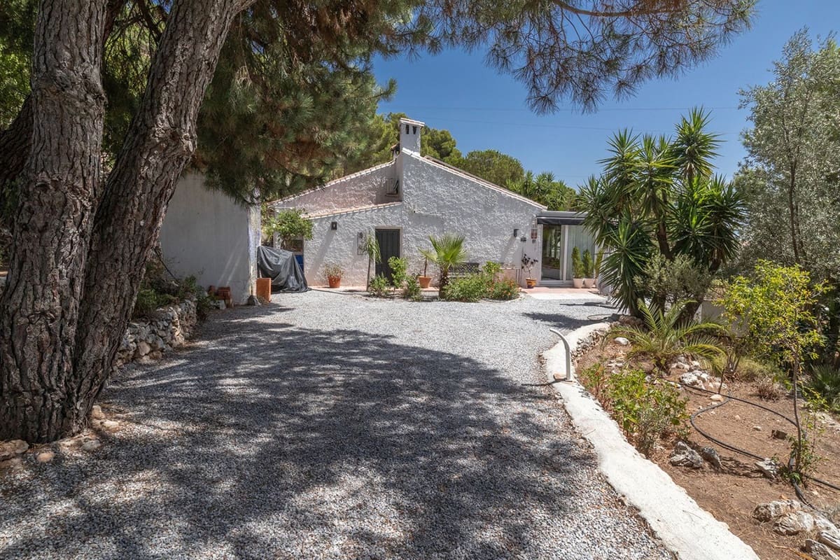 2 soveværelse Villa til salg i Competa med swimmingpool garage - € 480.000 (Ref: 10080266)