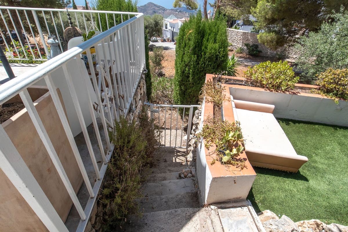 2 soveværelse Villa til salg i Competa med swimmingpool garage - € 480.000 (Ref: 10080266)