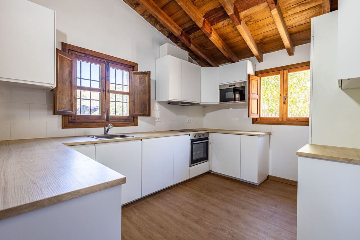 Finca/Casa Rural de 3 habitaciones en Cómpeta en venta con piscina garaje - 395.000 € (Ref: 10081826)