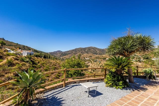 Finca/Casa Rural de 3 habitaciones en Cómpeta en venta con piscina garaje - 395.000 € (Ref: 10081826)