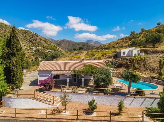 Finca/Casa Rural de 3 habitaciones en Cómpeta en venta con piscina garaje - 395.000 € (Ref: 10081826)