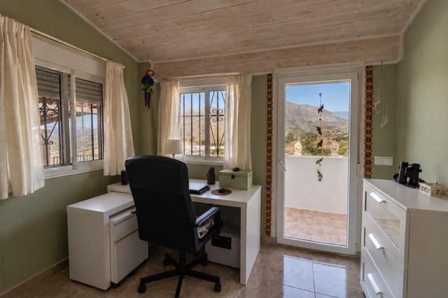 3 Zimmer Finca/Landgut zu verkaufen in Valle de Abdalajís mit Pool Garage - 345.000 € (Ref: 10081827)