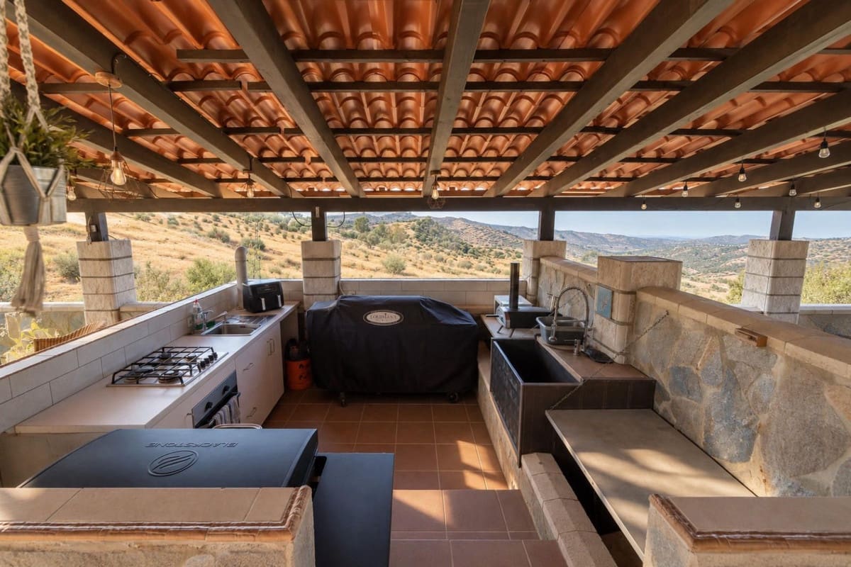 3 Zimmer Finca/Landgut zu verkaufen in Valle de Abdalajis mit Pool Garage - 345.000 € (Ref: 10081827)