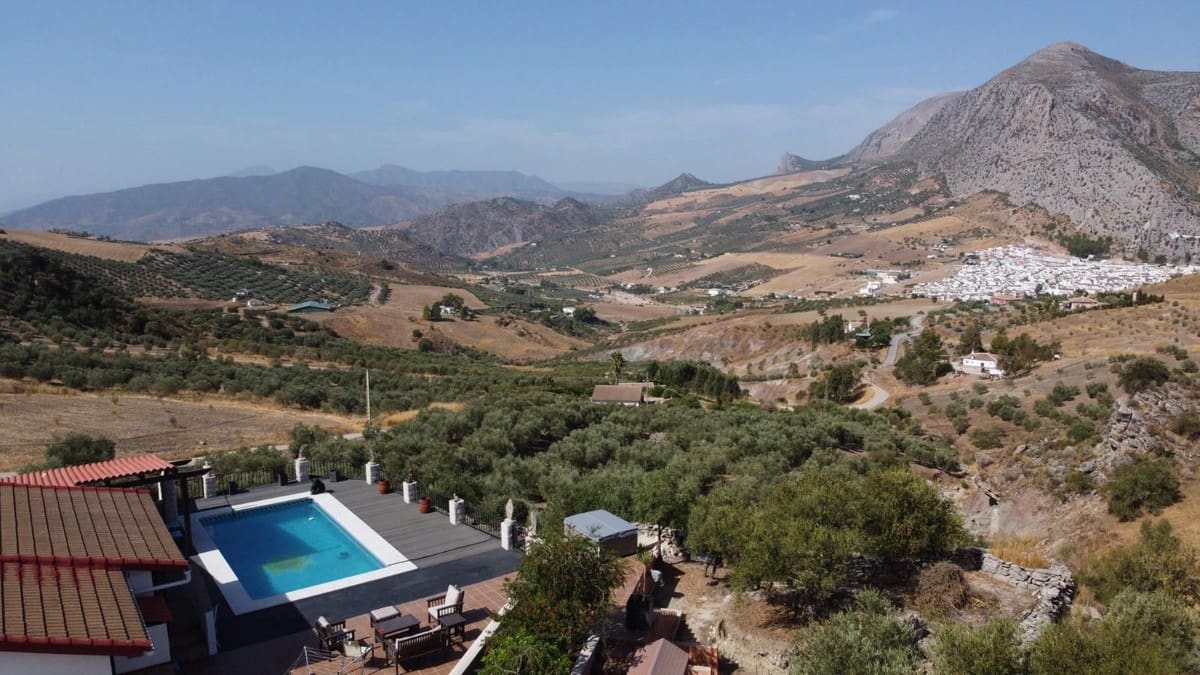 3 Zimmer Finca/Landgut zu verkaufen in Valle de Abdalajis mit Pool Garage - 345.000 € (Ref: 10081827)