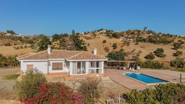 3 sovrum Finca/Hus på landet till salu i Gibralgalia, Cártama med pool garage - 339 000 € (Ref: 10082199)