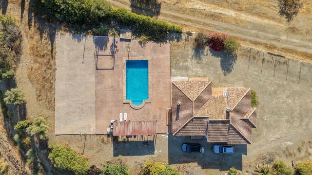 3 sovrum Finca/Hus på landet till salu i Gibralgalia, Cártama med pool garage - 339 000 € (Ref: 10082199)