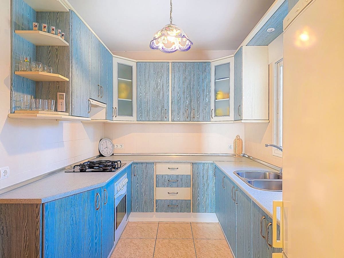 3 bedroom Villa for sale in Arenas with pool garage - € 489,000 (Ref: 10085029)