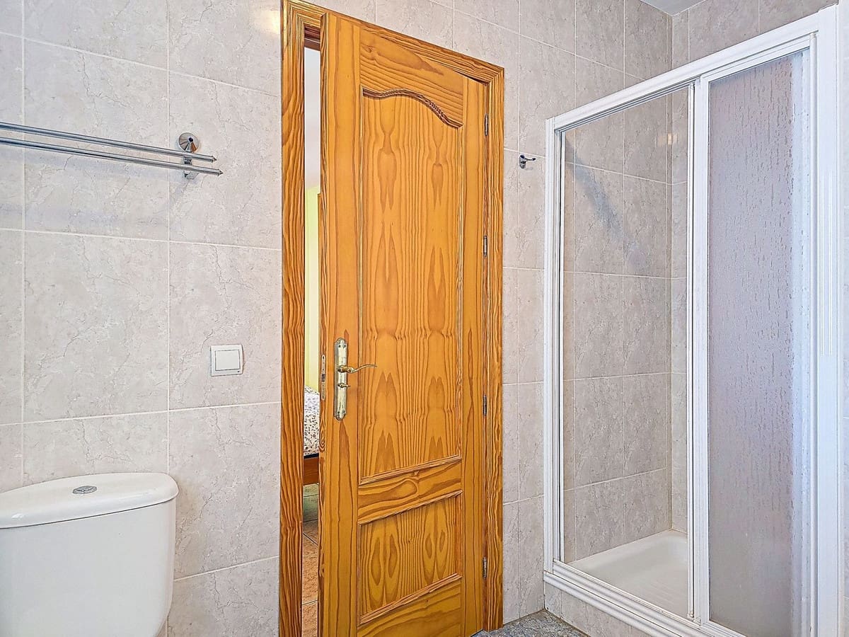3 bedroom Villa for sale in Arenas with pool garage - € 489,000 (Ref: 10085029)