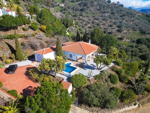 3 Zimmer Villa zu verkaufen in Arenas mit Pool Garage - 489.000 € (Ref: 10085029)